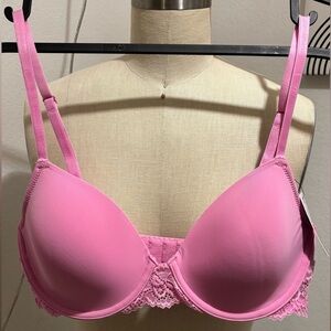 Smooth T-Shirt Bra with Lace Trim